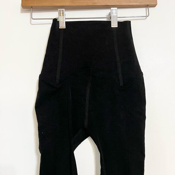 NWOT Free People Movement Running Through My Mind Leggings in Black - Picture 3 of 8